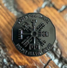 Load image into Gallery viewer, The Wayfinder Totem - Blackened.