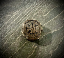 Load image into Gallery viewer, Wayfinder Totem Lanyard Bead - Version 3